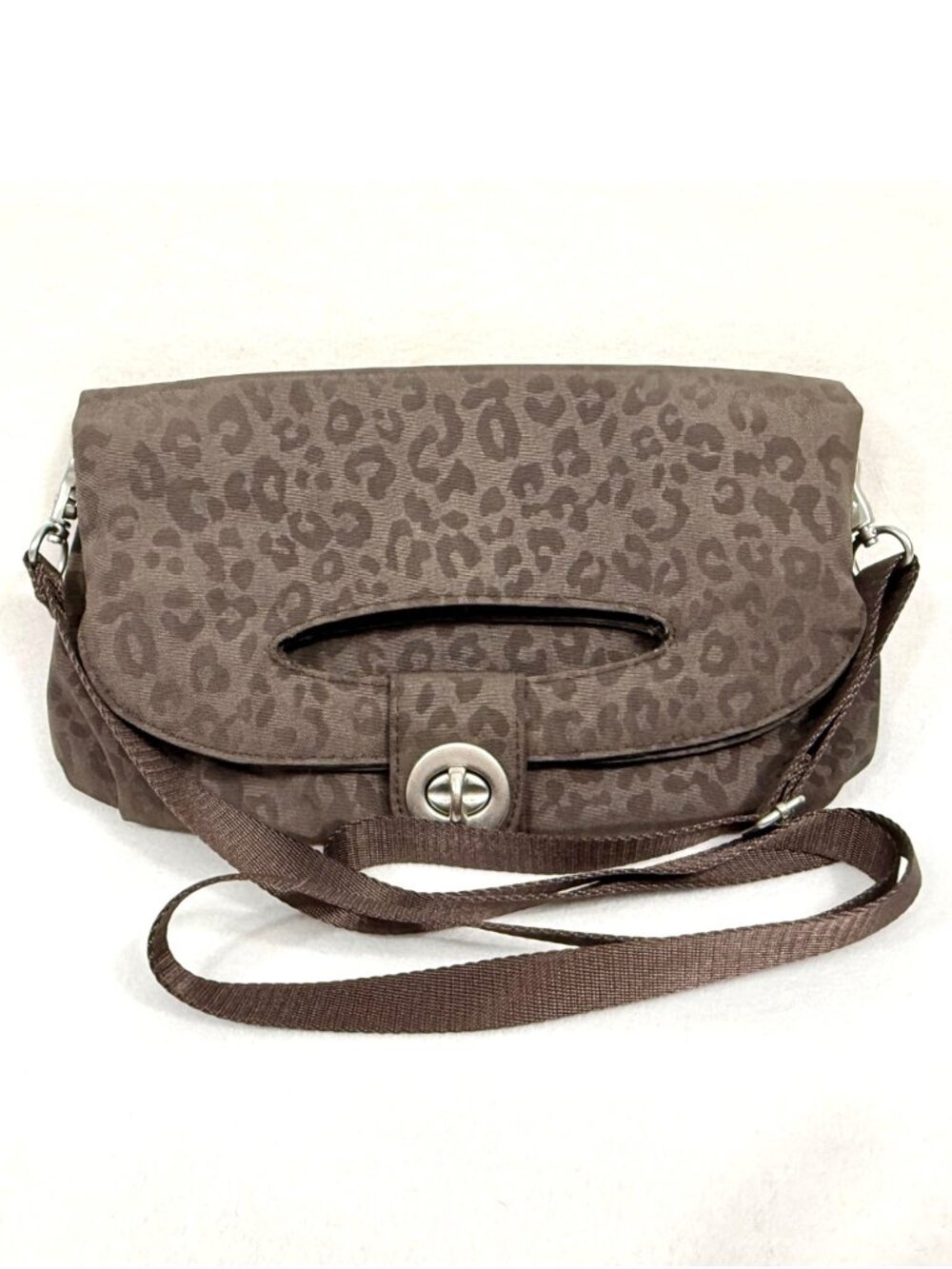 Baggallini Brasilia 4 in 1 Crossbody Brown Tone on Tone Leopard Print